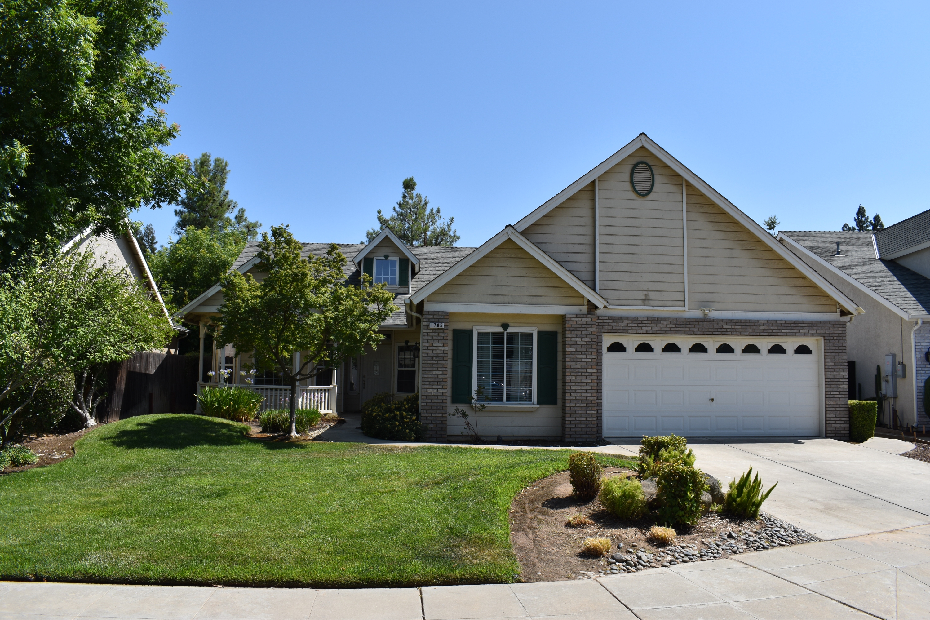Property main image