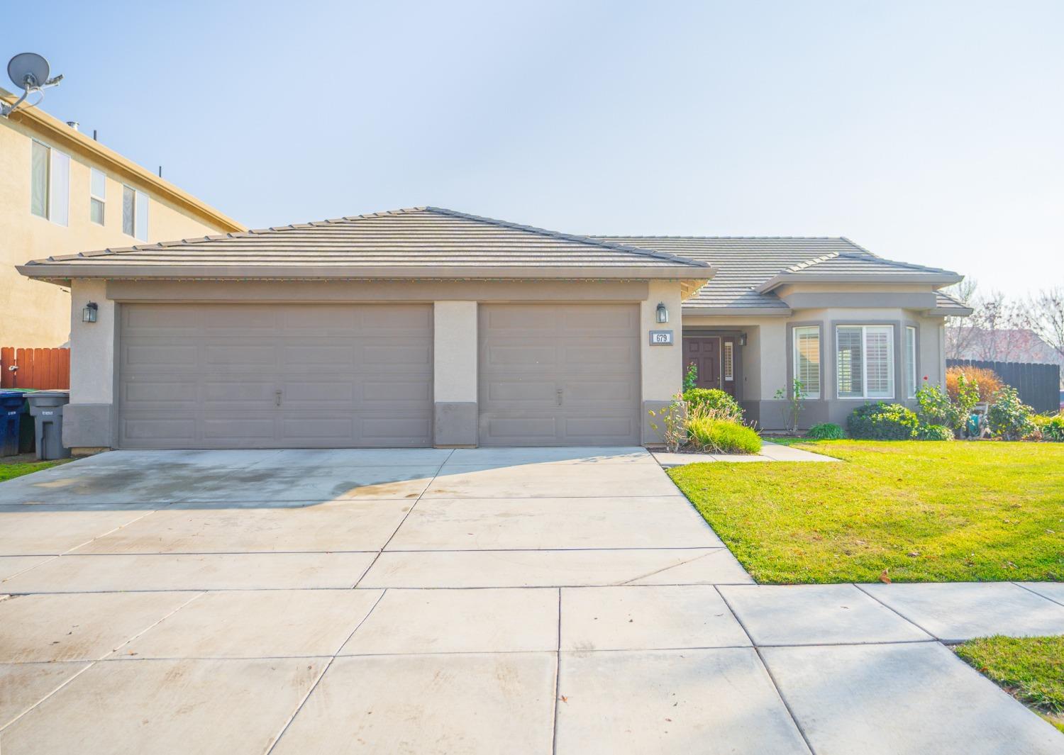 679 Apricot Court