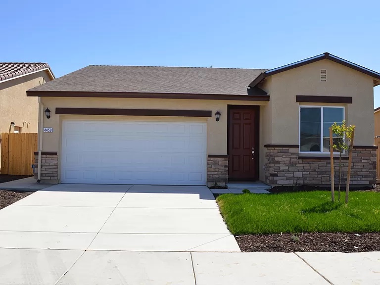 4450 Lacy Lane