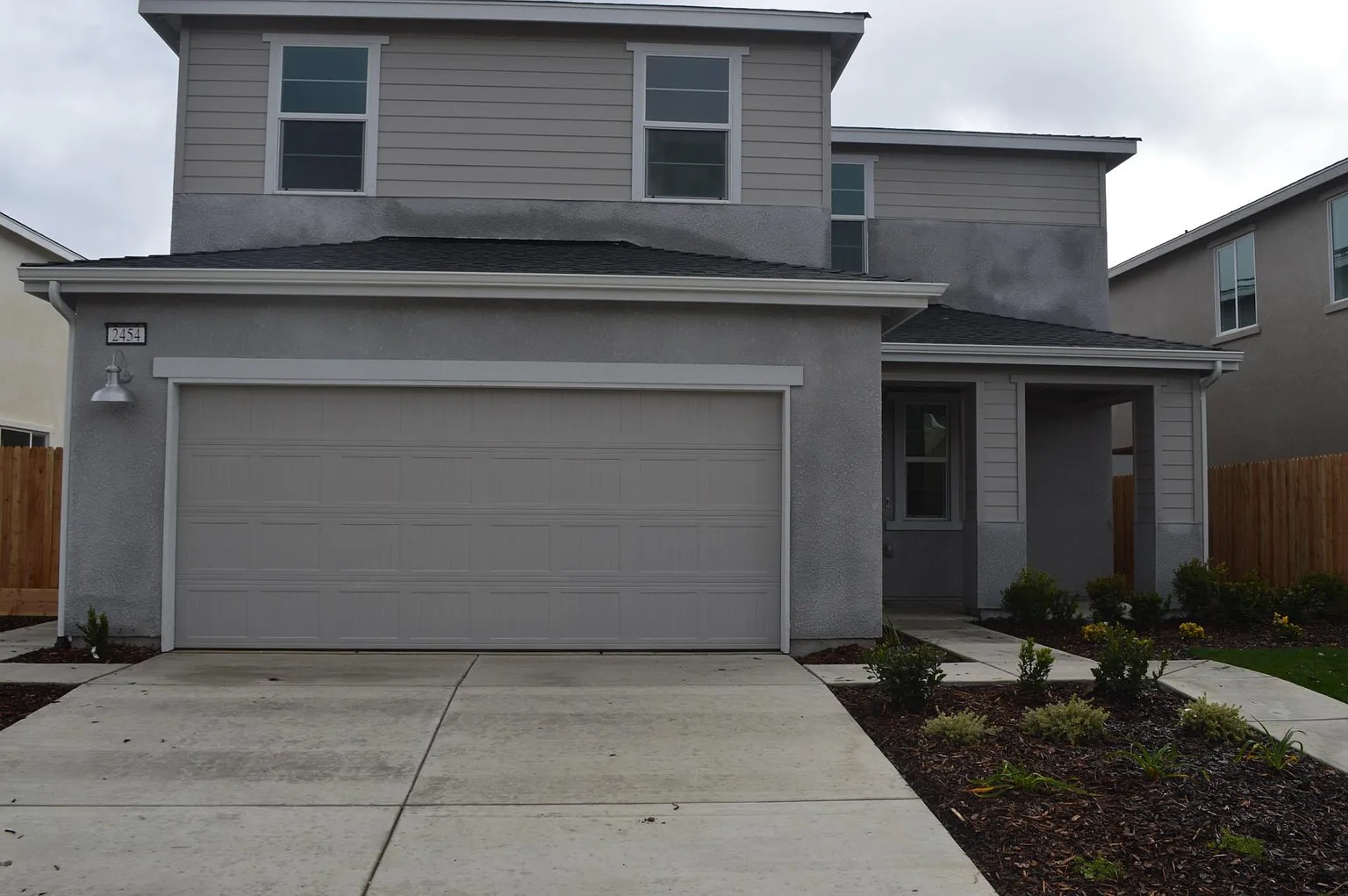 2454 Fidalgo Way